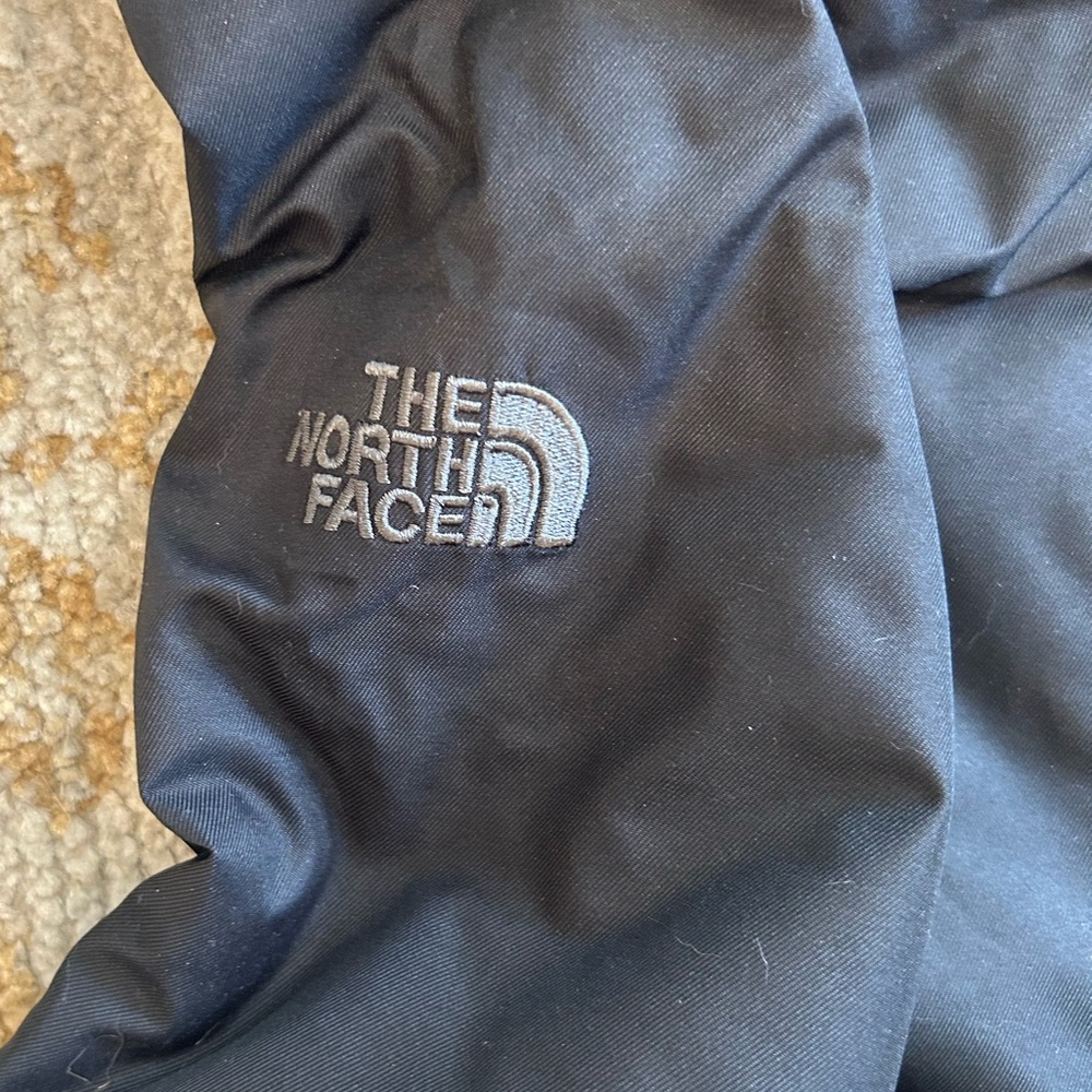 The North Face Women's Sally Insulated Snow Pants - Picture 5 of 7